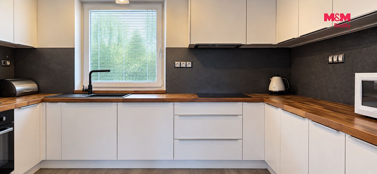 Prodej rodinného domu 102 m², pozemek 1106 m² – fotografie 2