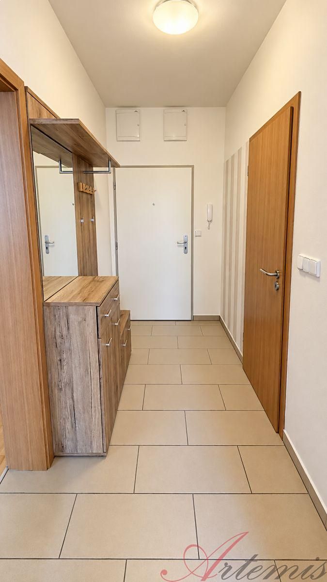 Pronájem bytu 2+kk 49 m² – fotografie 3