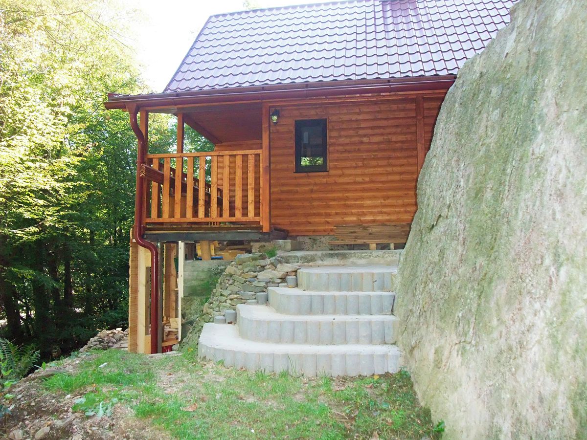 Prodej chaty 56 m², pozemek 1718 m² – fotografie 3