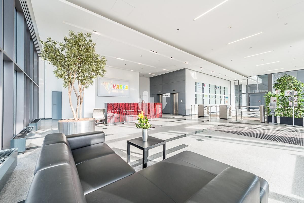 Pronájem kanceláře 739 m² – fotografie 2