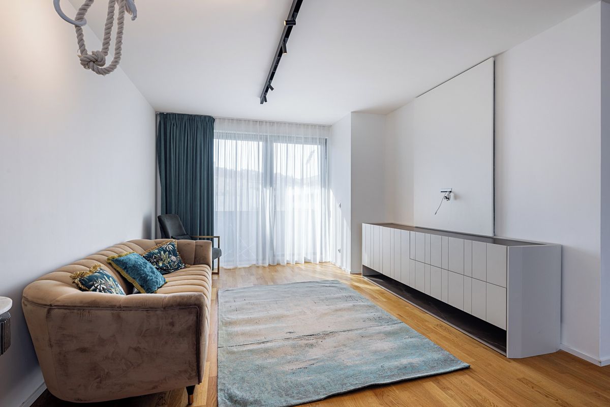 Pronájem bytu 3+kk 80 m² – fotografie 3