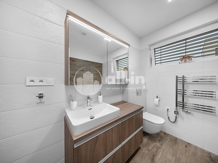 Prodej domu, 145 m² (11 z 32)