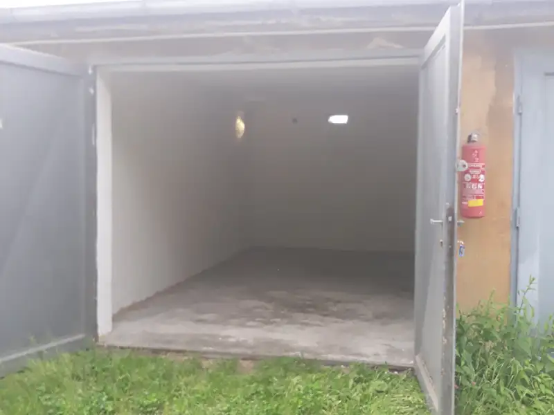 Pronájem garáže 19 m², Praha – náhled fotky 2