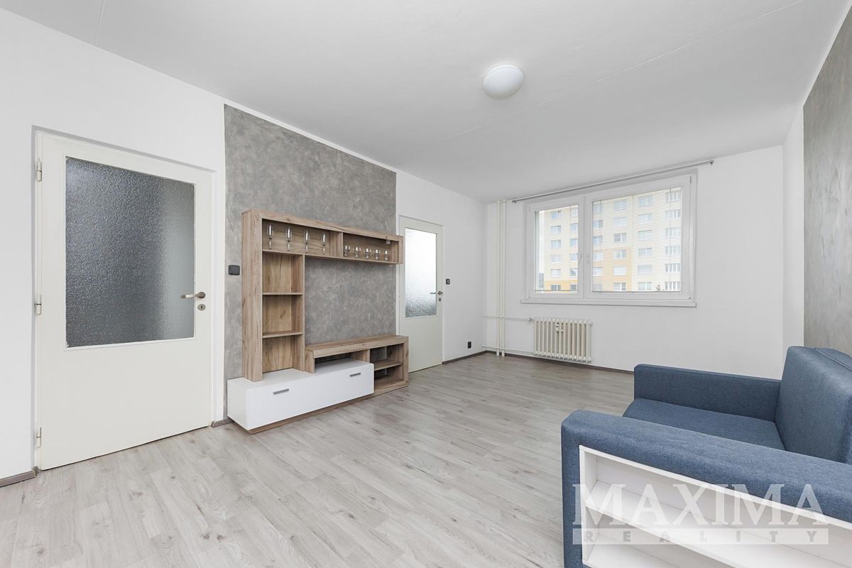 Pronájem bytu 1+kk 38 m² – fotografie 3