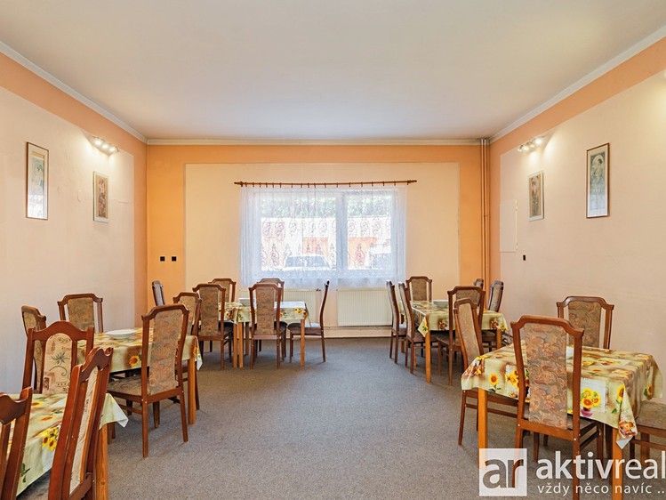 Prodej komerčního prostoru, 556 m² (14 z 36)