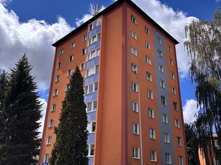 Pronájem bytu 3+1, 62 m² (1 z 6)