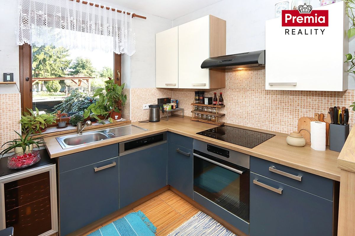 Prodej rodinného domu 95 m², pozemek 790 m² – fotografie 2