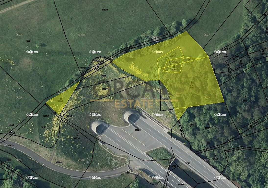 Prodej komerčního pozemku 5155 m², Prackovice nad Labem – fotka 1 z 3
