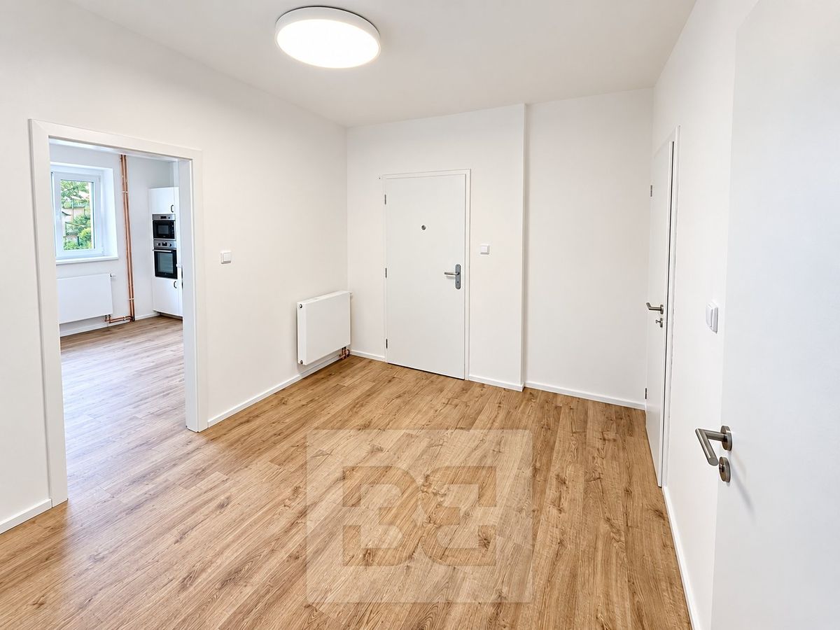 Pronájem bytu 2+1 76 m² – fotografie 4