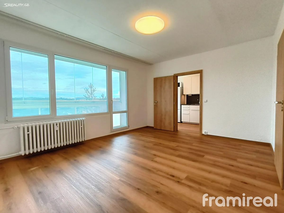 Pronájem bytu 3+1 80 m² – fotografie 4