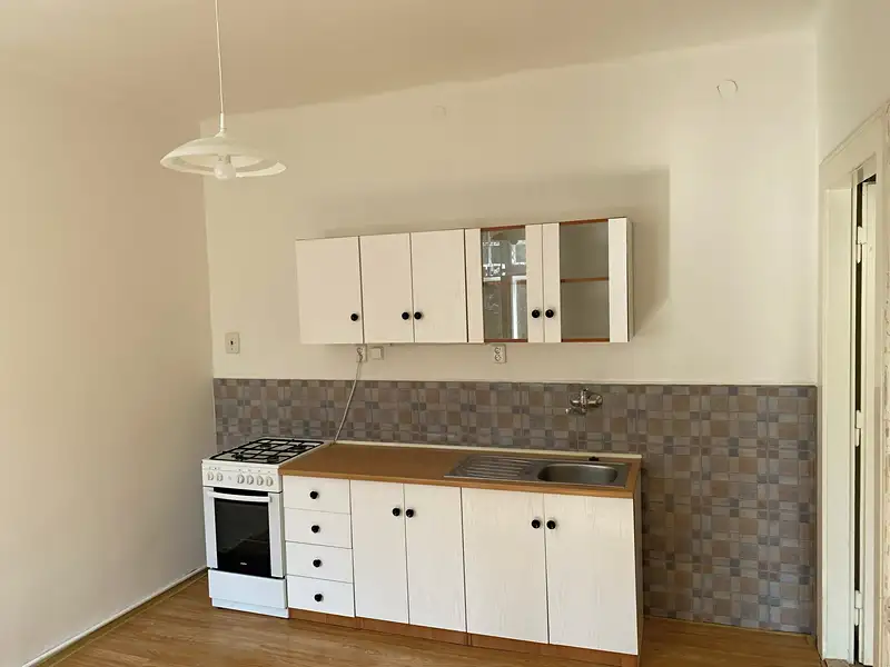 Pronájem bytu 3+1 90 m², Liberec – náhled fotky 3