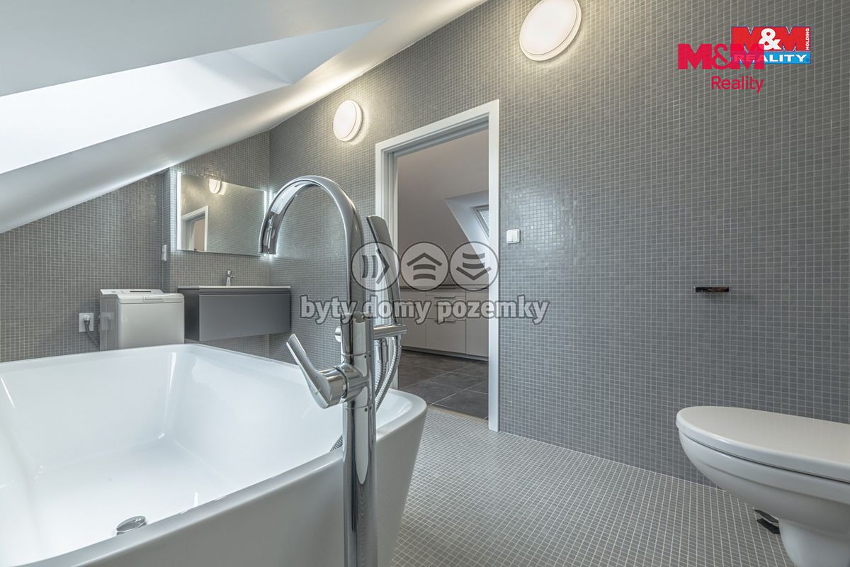 Pronájem bytu atypický 90 m² – fotografie 5