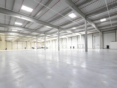 Pronájem výrobní haly, prostoru 9943 m²