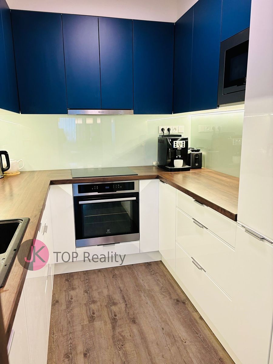 Pronájem bytu 3+kk 69 m²