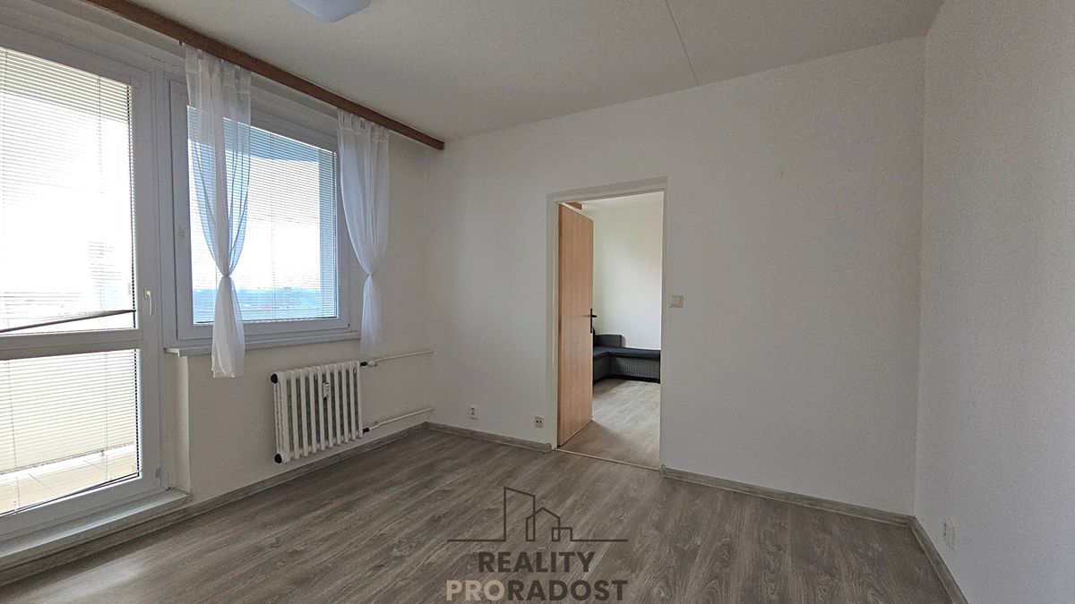 Pronájem bytu 1+1 34 m² – fotografie 3