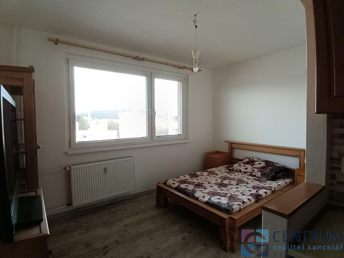Pronájem bytu 1+kk 28 m² – fotografie 5