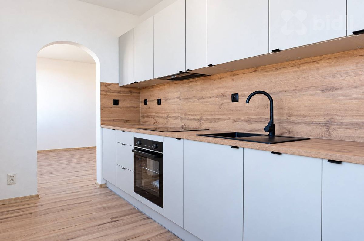 Prodej bytu 3+1 68 m², Třinec – fotka 1 z 3