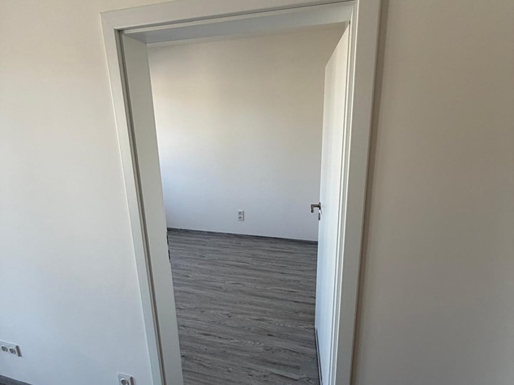 Квартира 2+kk в оренду, 52 м² (12 з 22)