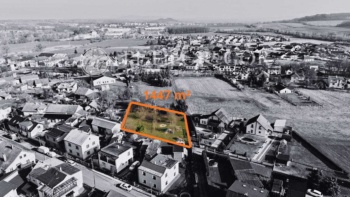 Prodej stavebního pozemku 1447 m² – fotografie 2