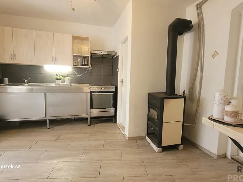 Prodej rodinného domu 110 m², pozemek 1653 m², Cholina – náhled fotky 3