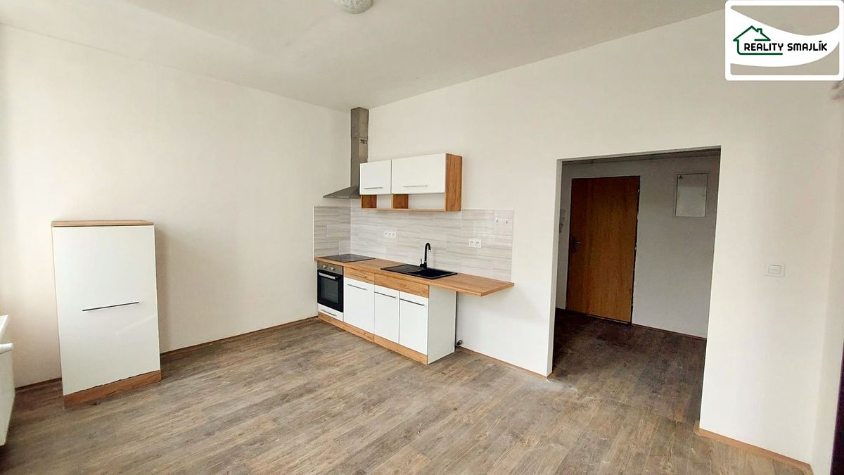 Pronájem bytu 1+1 45 m², Cheb – fotka 1 z 3