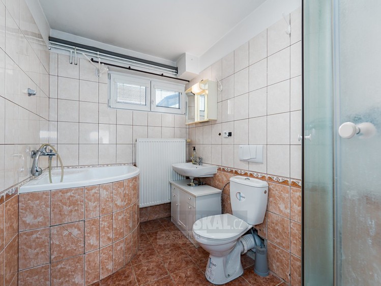 Prodej domu, 207 m² (16 z 31)