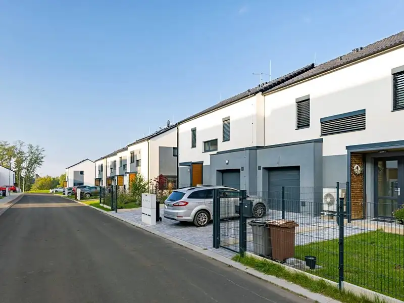Prodej rodinného domu 143 m², pozemek 371 m², Nučice – náhled fotky 1