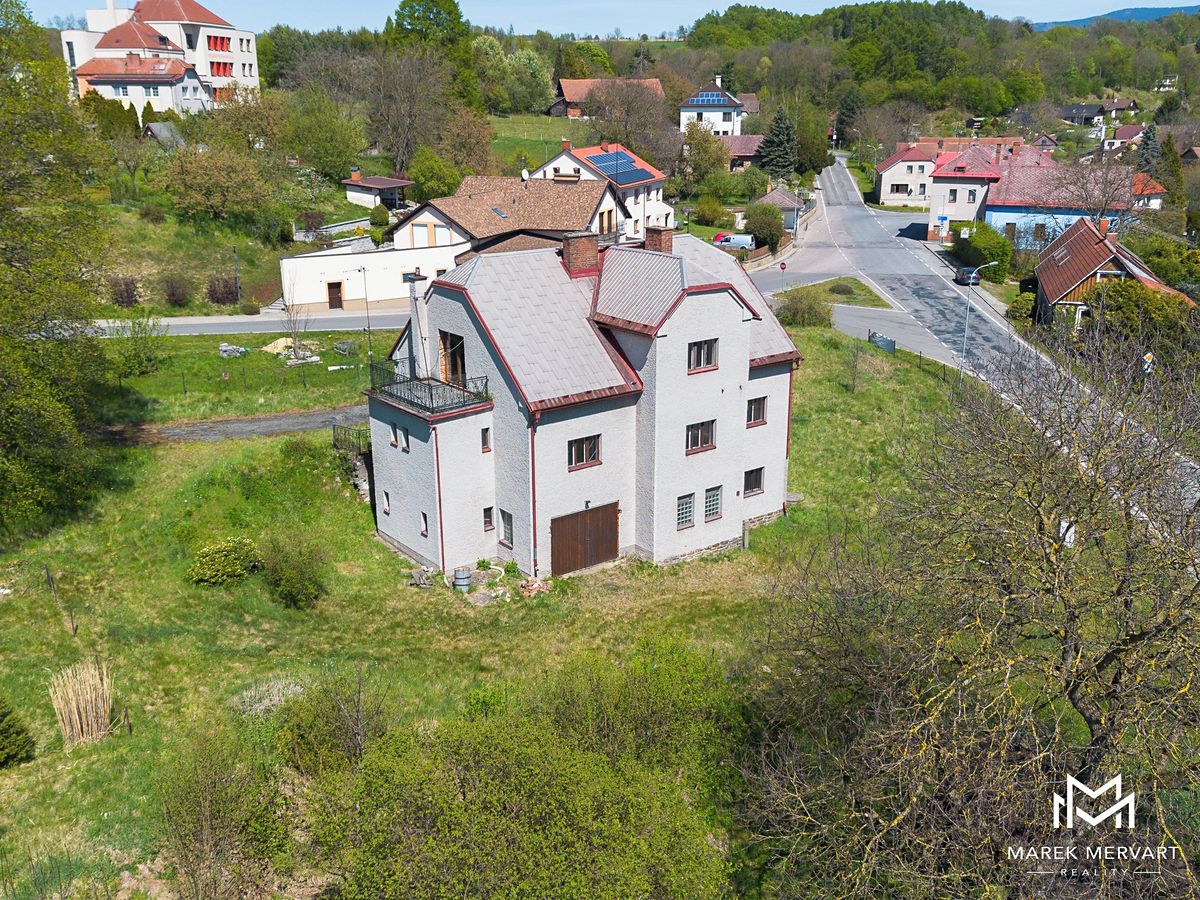 Prodej rodinného domu 400 m², pozemek 3196 m², Ohnišov – fotka 1 z 3