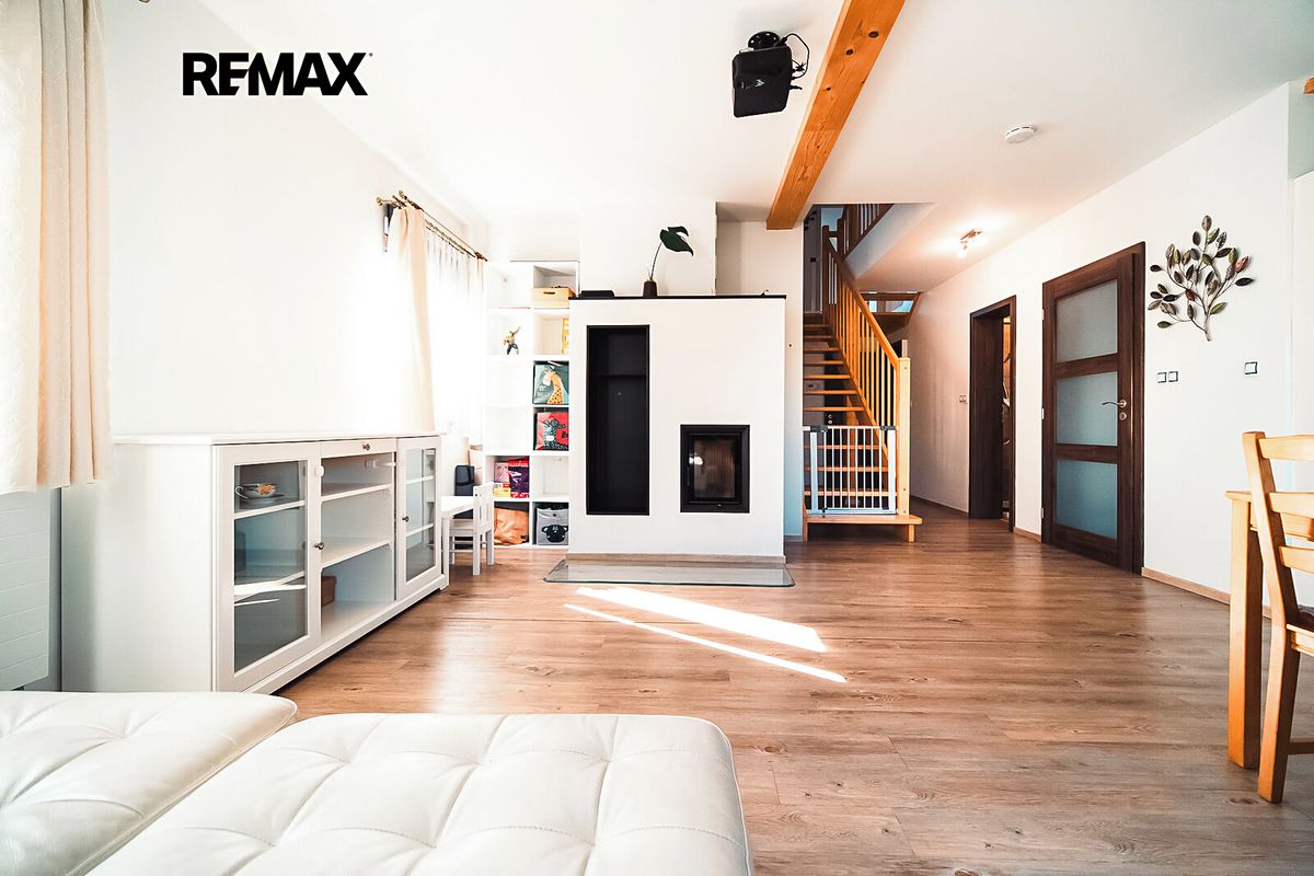 Prodej rodinného domu 145 m², pozemek 98 m² – fotografie 5