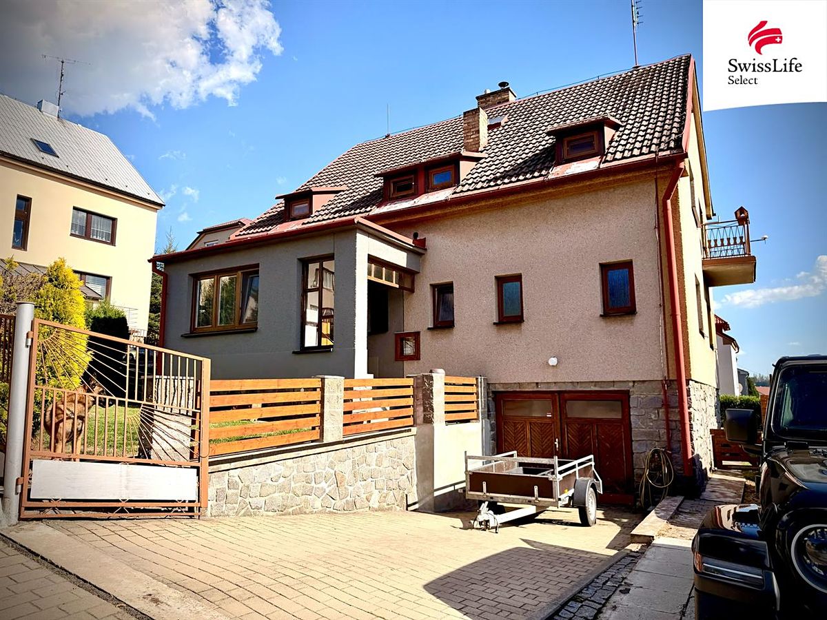 Prodej rodinného domu 223 m², pozemek 533 m², Žďár nad Sázavou – fotka 1 z 3