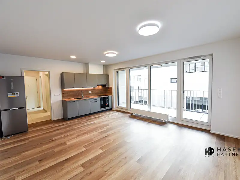 Pronájem bytu 2+kk 67 m², Praha – náhled fotky 1