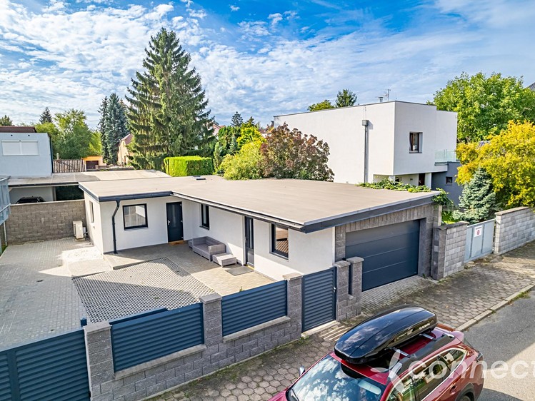 Prodej komerčního prostoru, 52 m² (14 z 22)