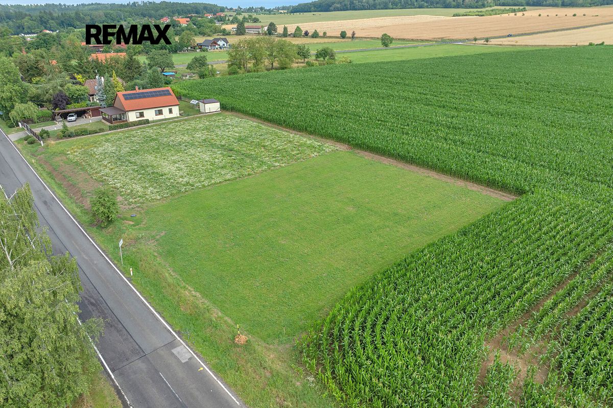 Prodej stavebního pozemku 1404 m² – fotografie 3