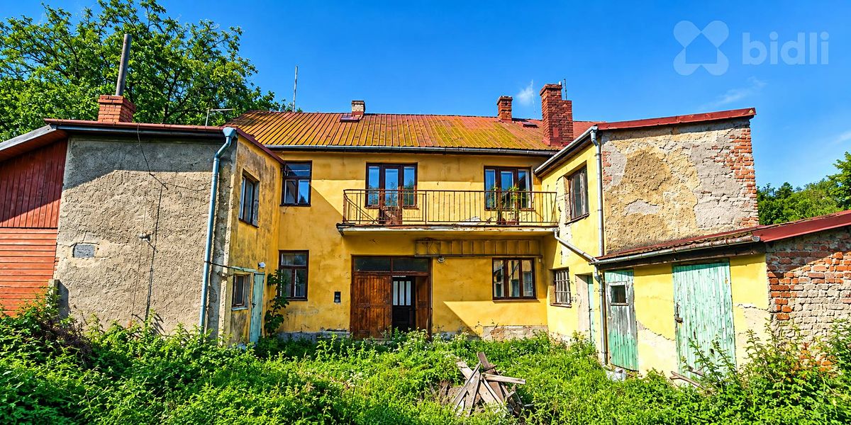 Prodej rodinného domu 270 m², pozemek 658 m² – fotografie 3