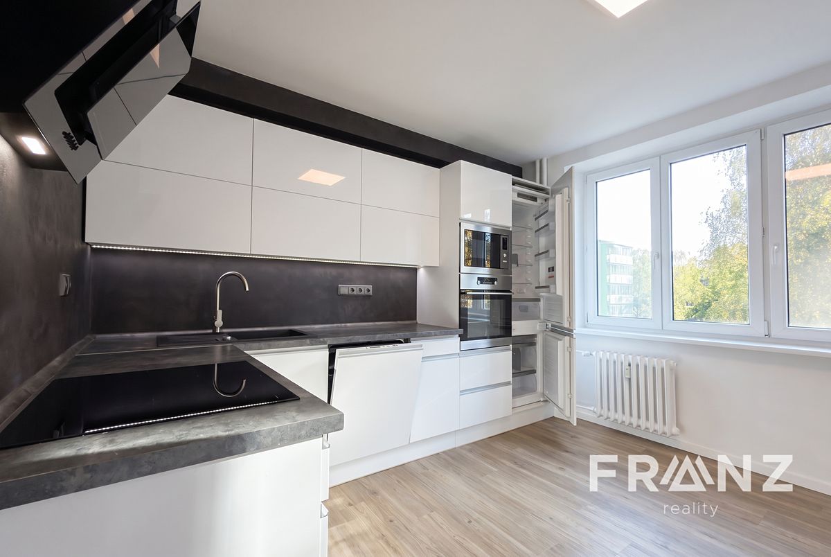 Pronájem bytu 2+1 61 m² – fotografie 5