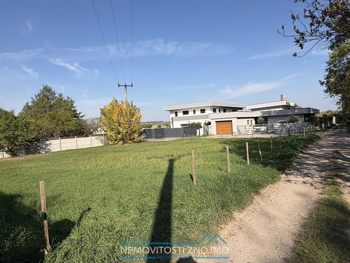 Pronájem zahrady 600 m² – fotografie 2
