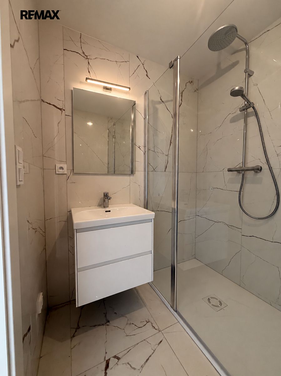 Pronájem bytu 1+kk 34 m² – fotografie 3
