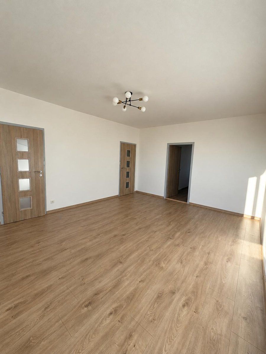 Pronájem bytu 3+1 70 m² – fotografie 3