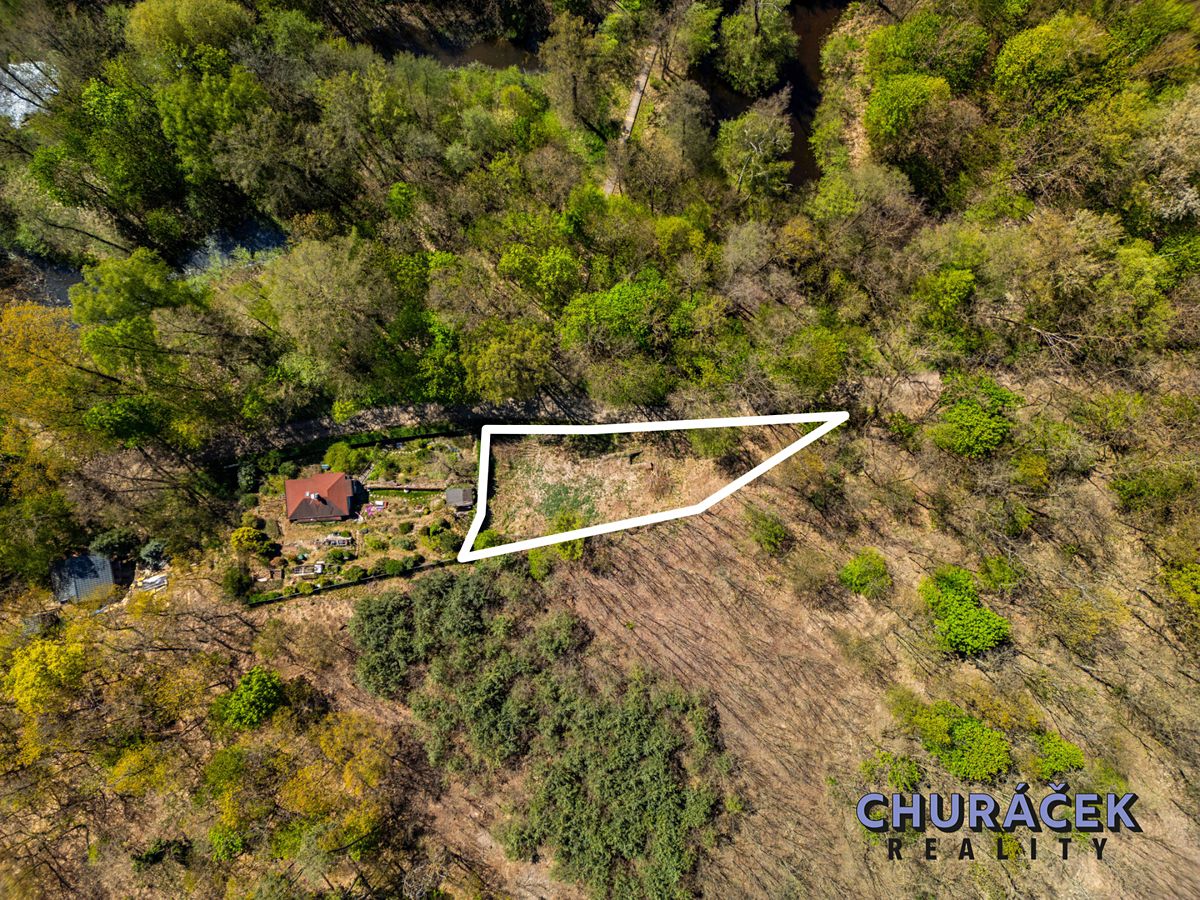 Pronájem pozemku 653 m² – fotografie 2