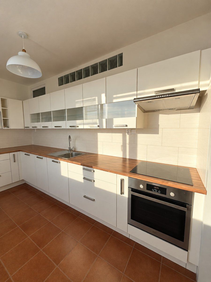 Pronájem bytu 3+1 70 m² – fotografie 2