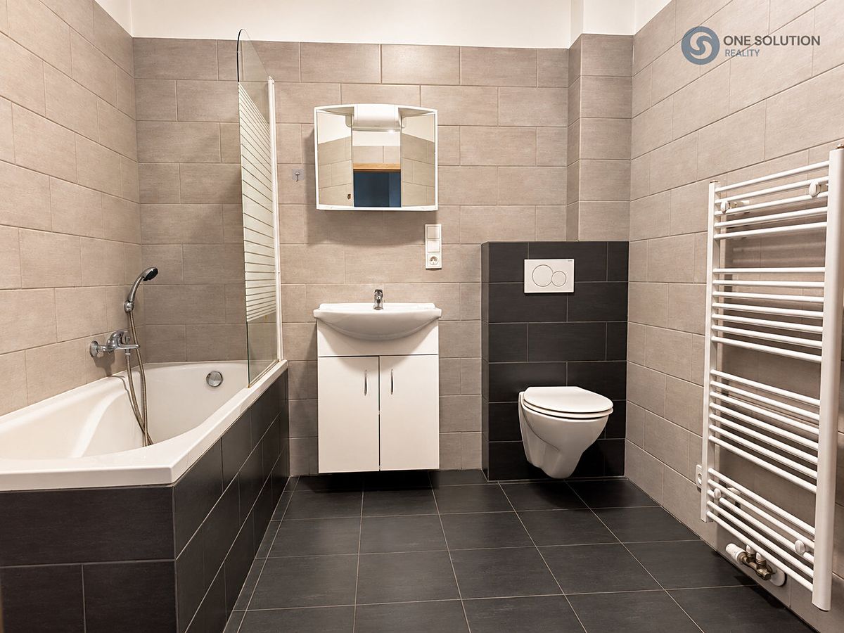 Pronájem bytu 2+kk 51 m² – fotografie 3