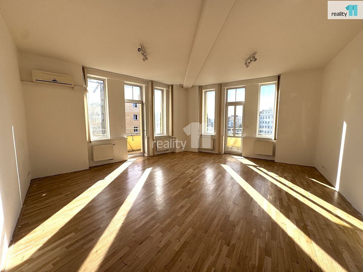 Pronájem bytu 2+kk 85 m² – fotografie 2