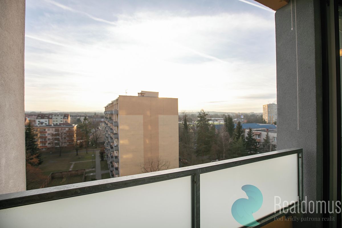 Pronájem bytu 2+kk 47 m² – fotografie 4