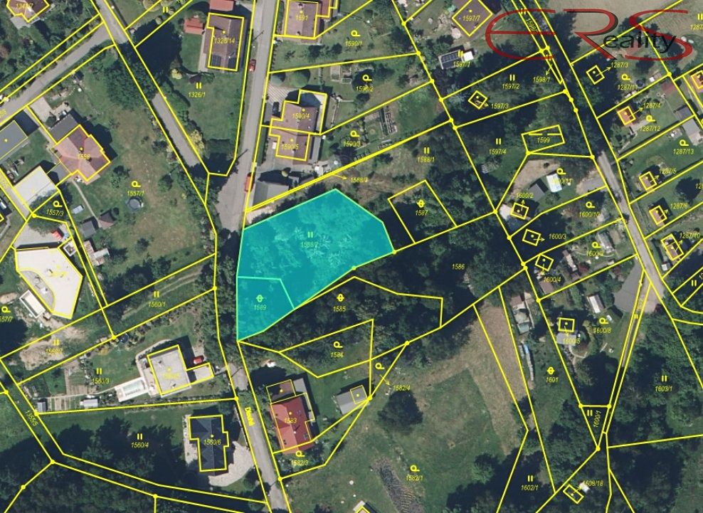 Prodej stavebního pozemku 1358 m²