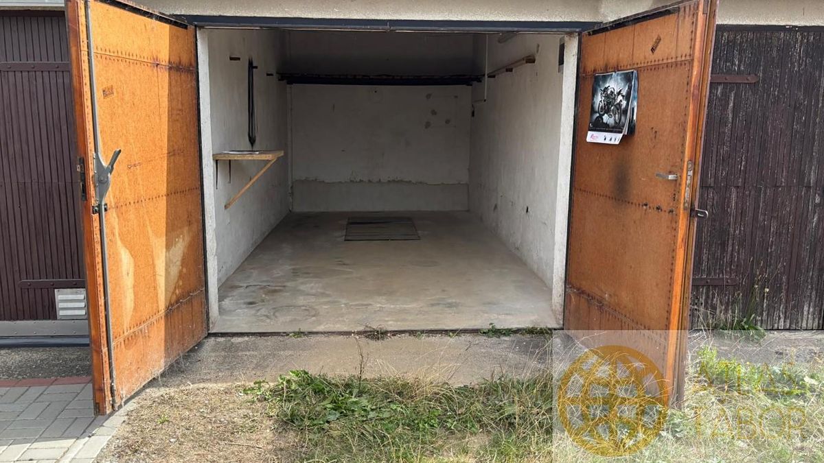 Pronájem garáže 18 m² – fotografie 2