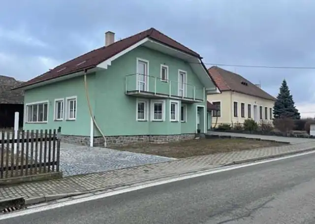 Dražba rodinného domu 242 m², pozemek 37 m², Vlkov – náhled fotky 1