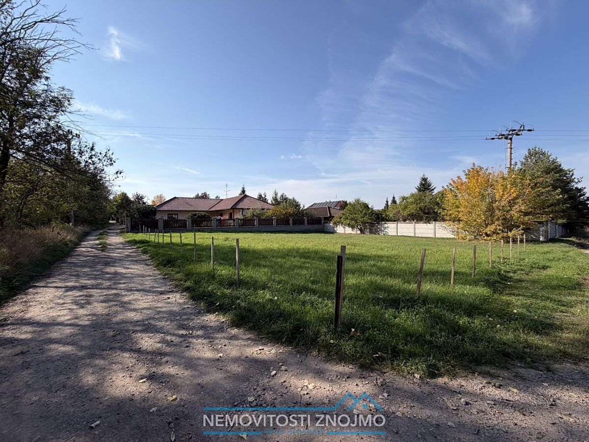 Pronájem zahrady 600 m² – fotografie 4