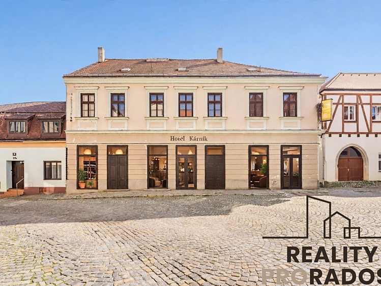 Prodej komerčního prostoru, 1 200 m² (2 z 42)
