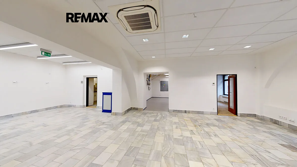 Prodej obchodního prostoru 430 m²