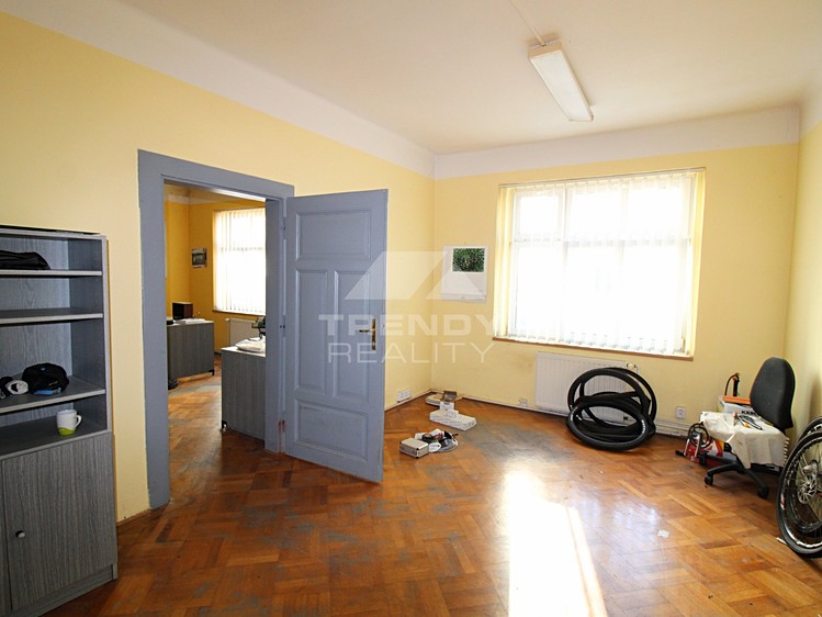 Prodej komerčního prostoru, 450 m² (13 z 26)